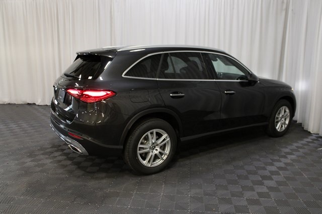2025 Mercedes Benz GLC 300 4MATIC photo 6