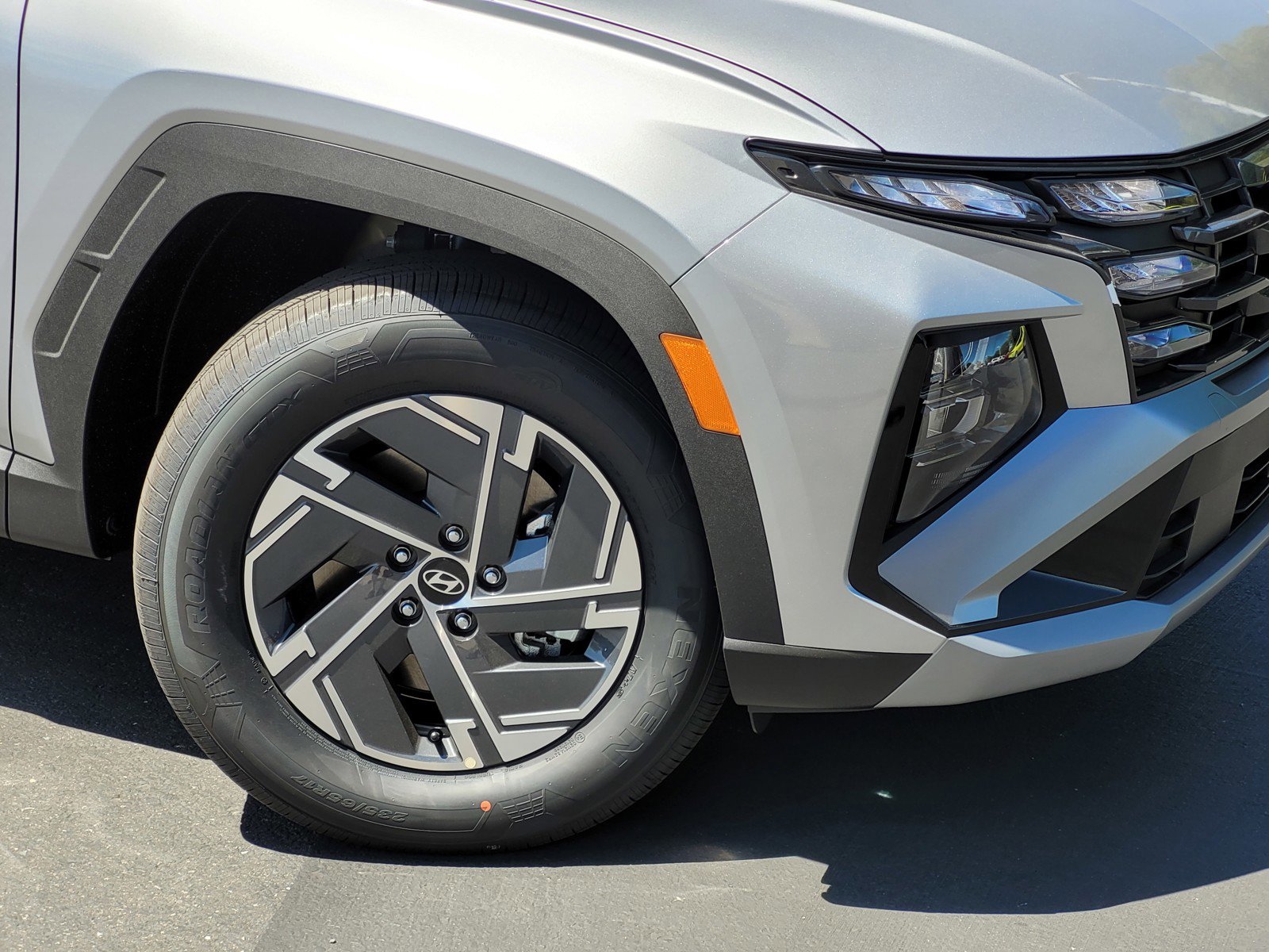 2025 Hyundai Tucson Hybrid Blue photo 4