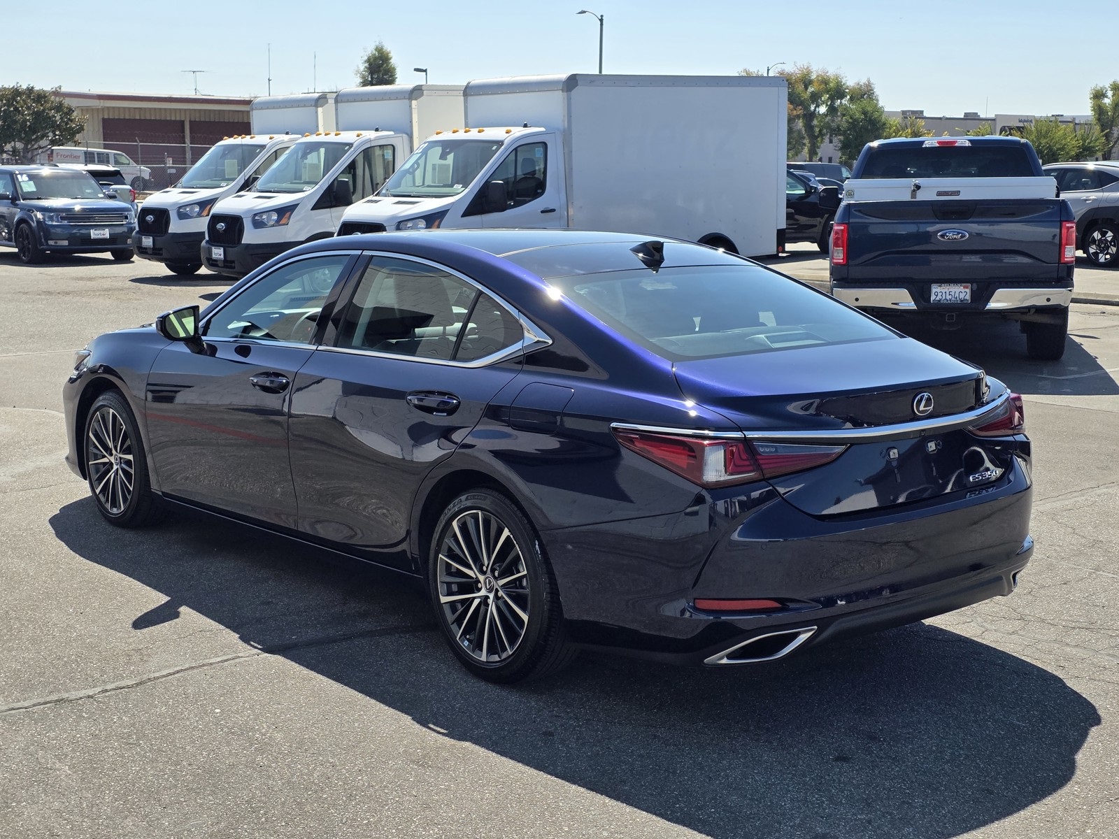 2022 Lexus ES 350 photo 9