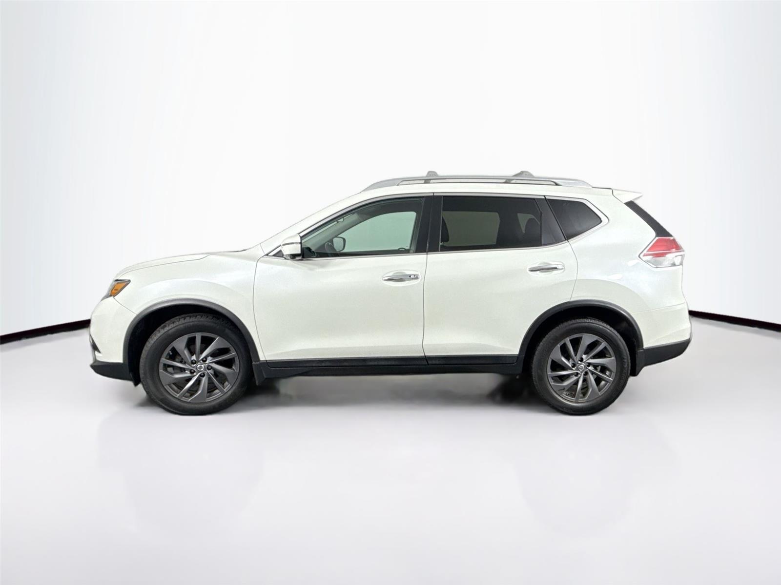 2016 Nissan Rogue SL photo 8