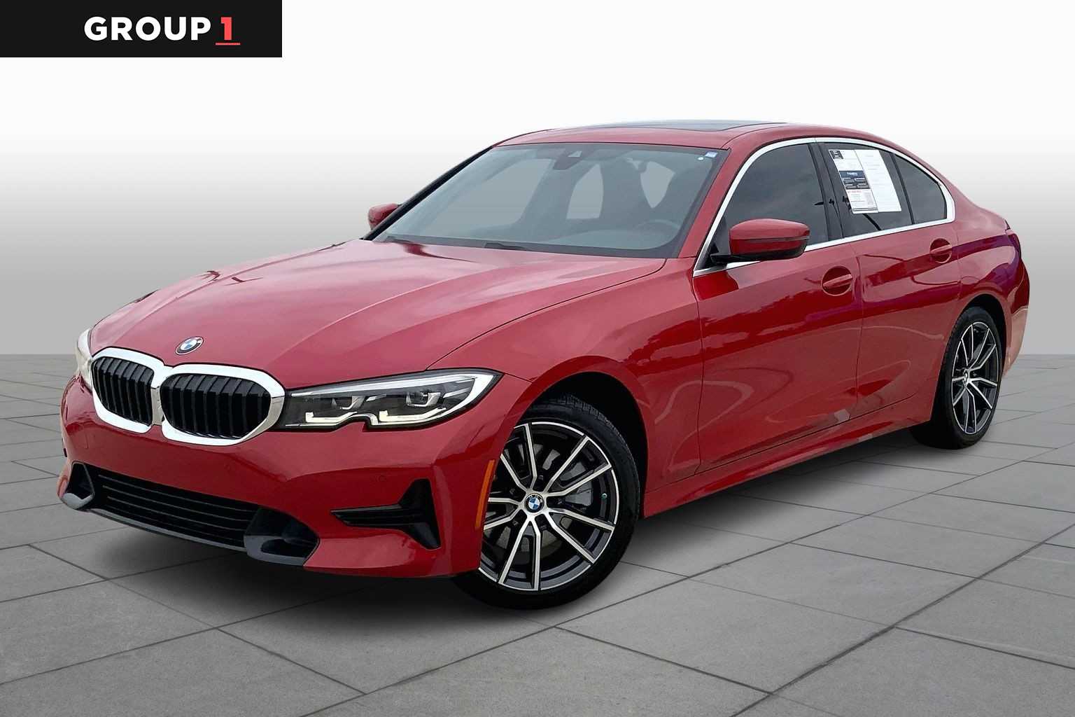 2020 BMW 3 Series 330i's photo