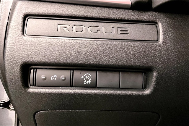 2025 Nissan Rogue S photo 28