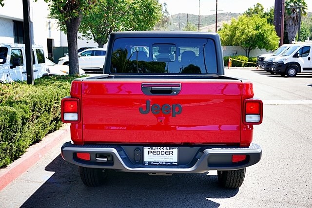 New 2025 Firecracker Red Clear-Coat Exterior Paint Jeep Sport S image 10