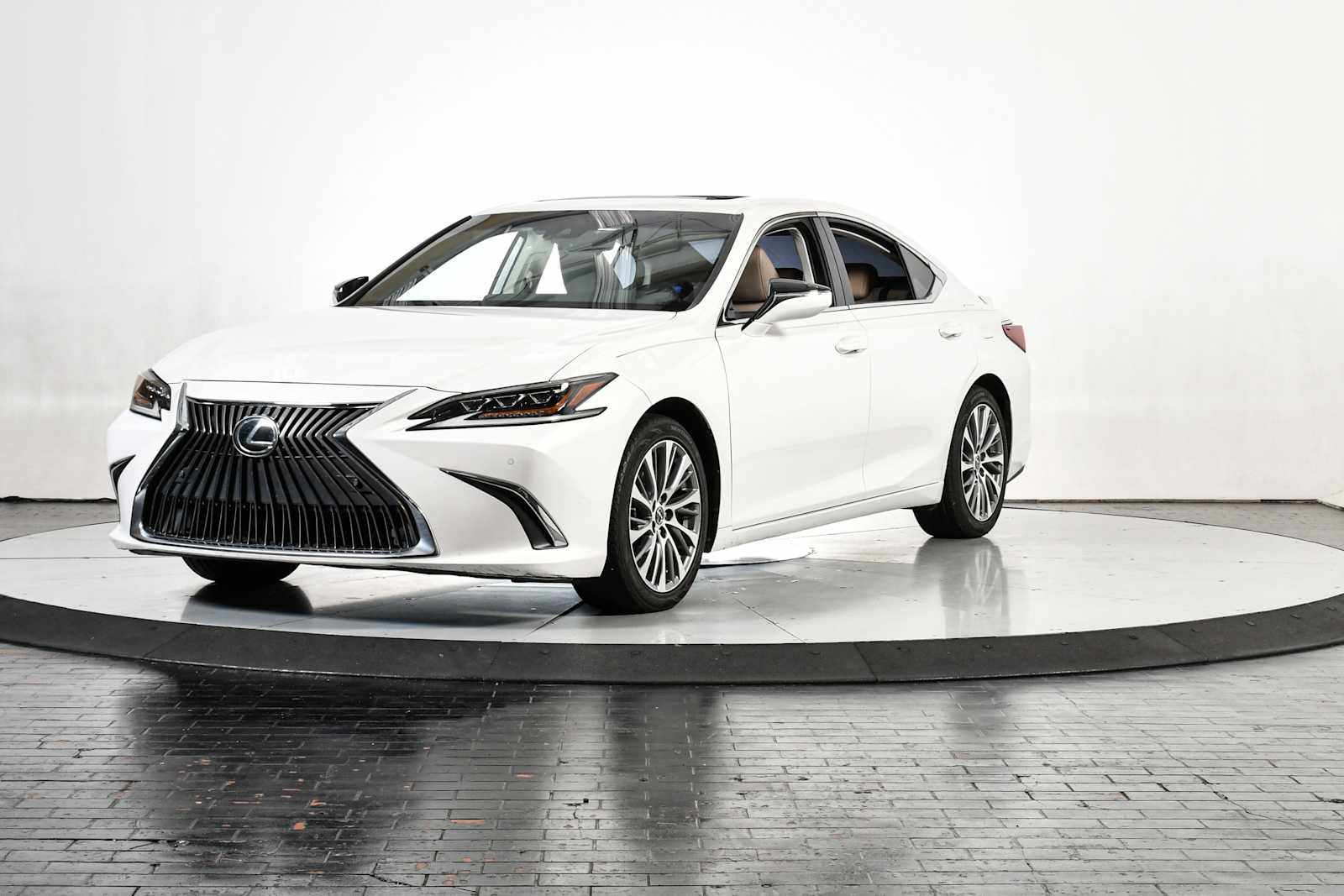 2020 Lexus ES 350 Luxury's photo