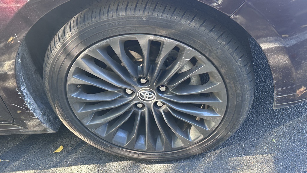 2016 Toyota Avalon Touring photo 4