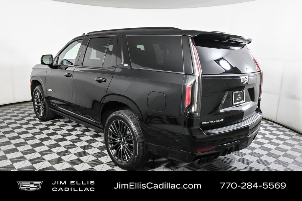 2023 Cadillac Escalade V-Series photo 3