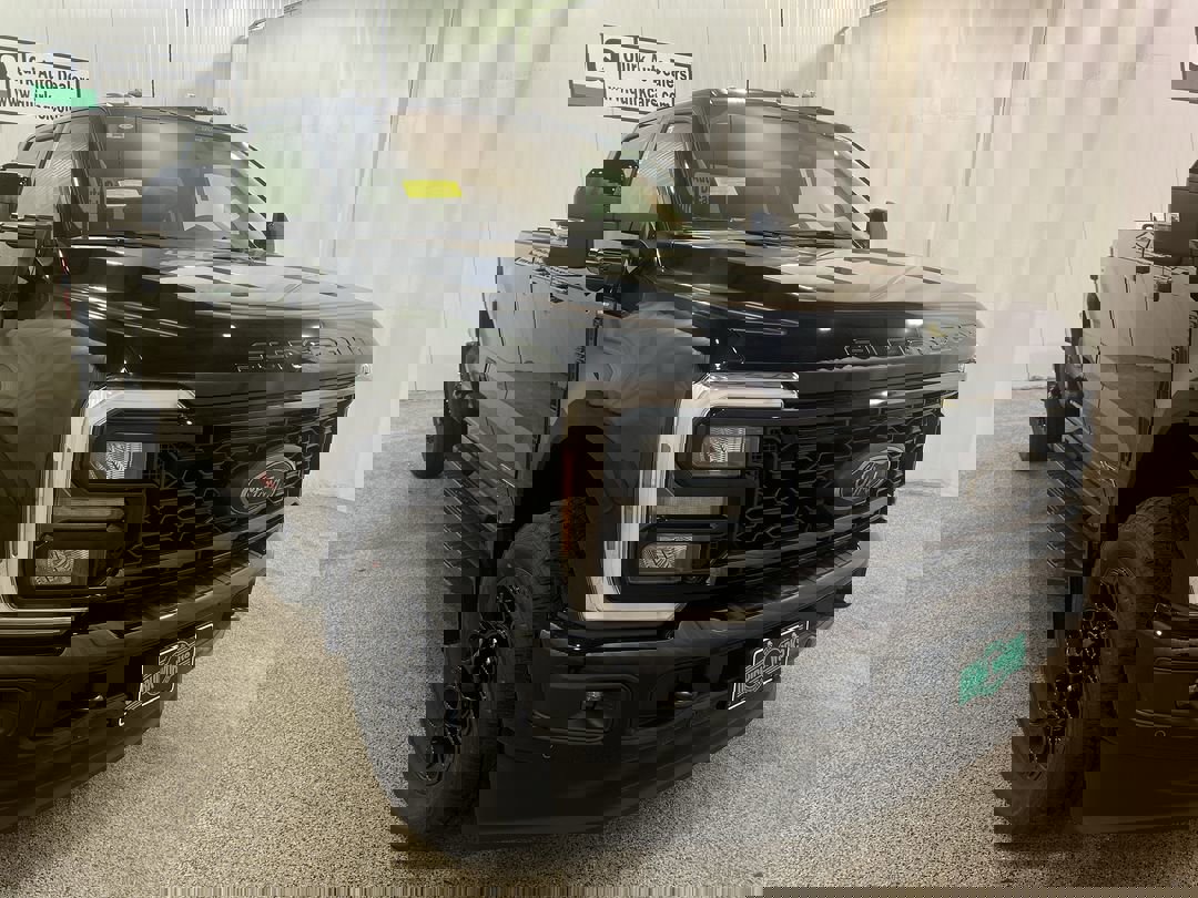 2026 Ford F-350 Super Duty Lariat's photo