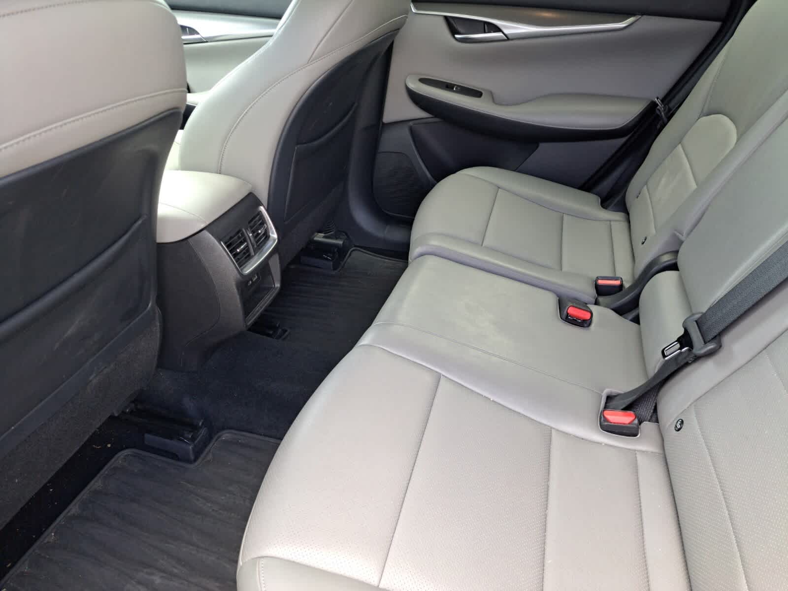 2023 Infiniti QX50 Luxe photo 23