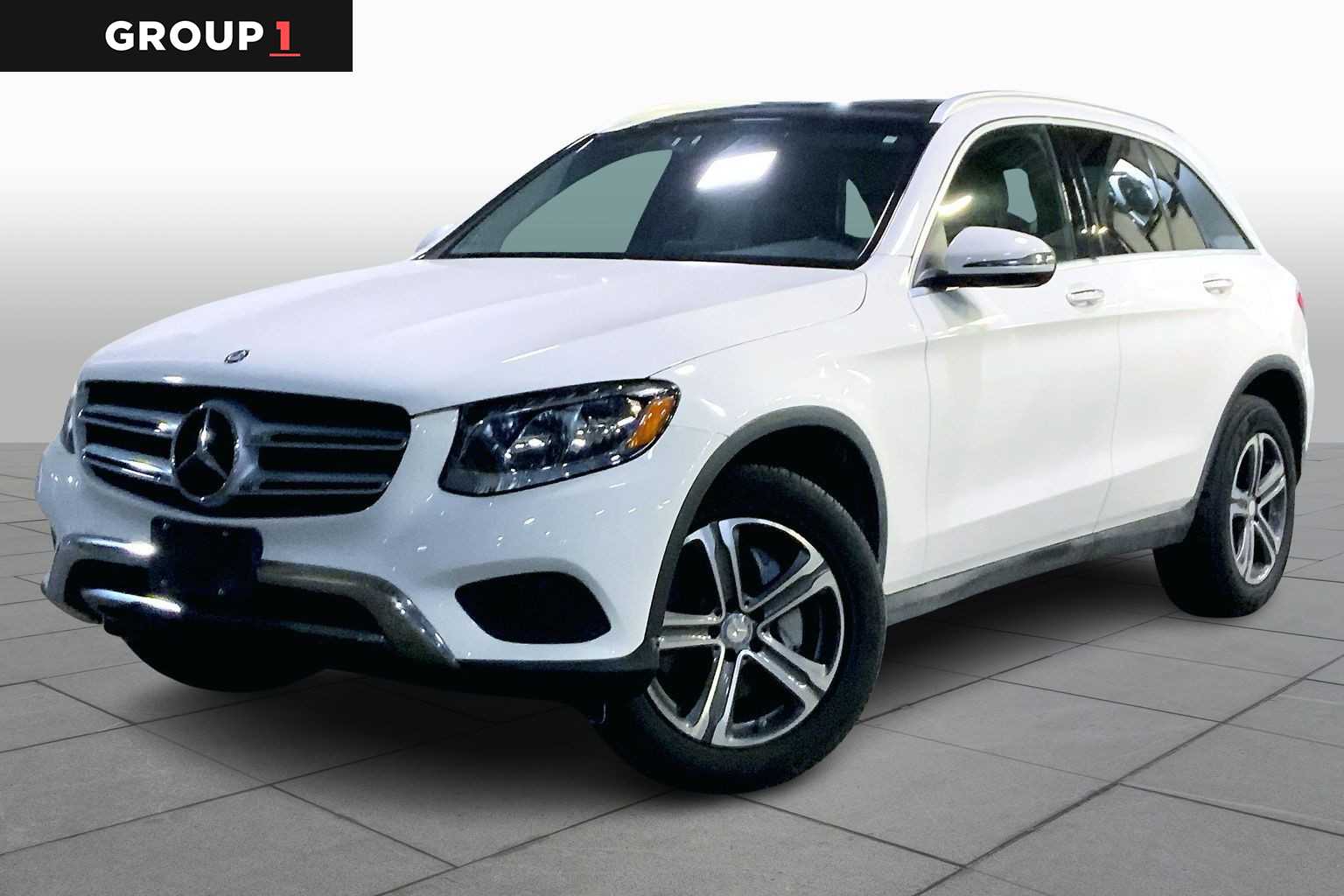 2017 Mercedes-Benz GLC GLC300's photo