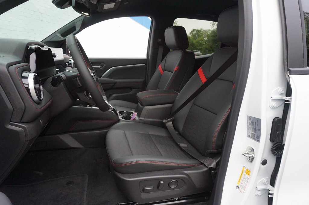 2026 Chevrolet Colorado Z71 photo 9