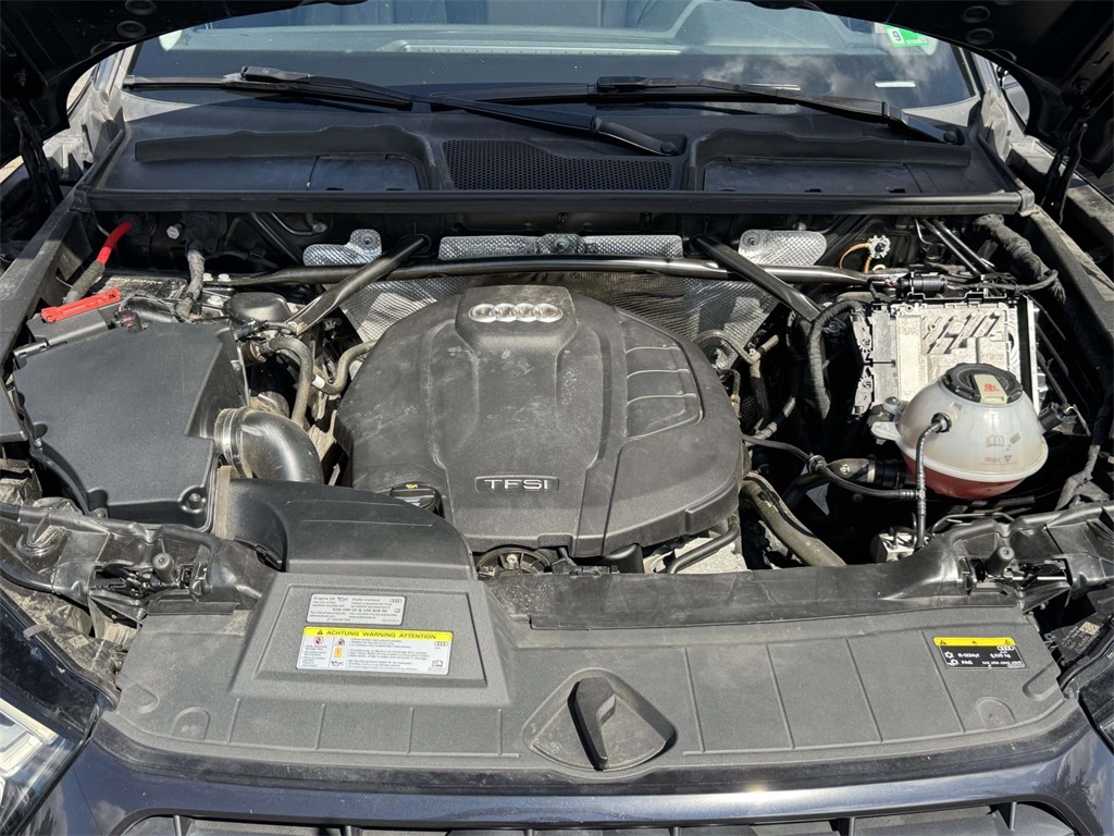 2020 Audi Q5 45 Premium Plus photo 12