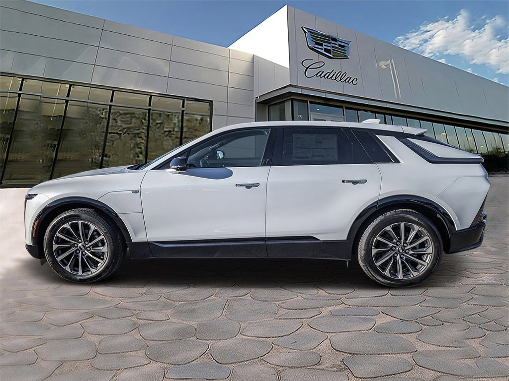 2026 Cadillac Lyriq Sport photo 2