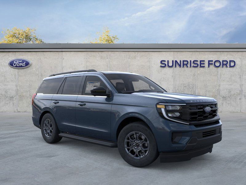 2025 Ford Expedition photo 8