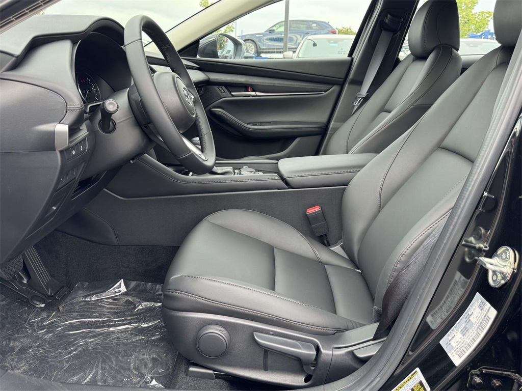 2025 Mazda Mazda3 2.5 Select Sport Base photo 13