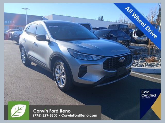 2023 Ford Escape Active's photo