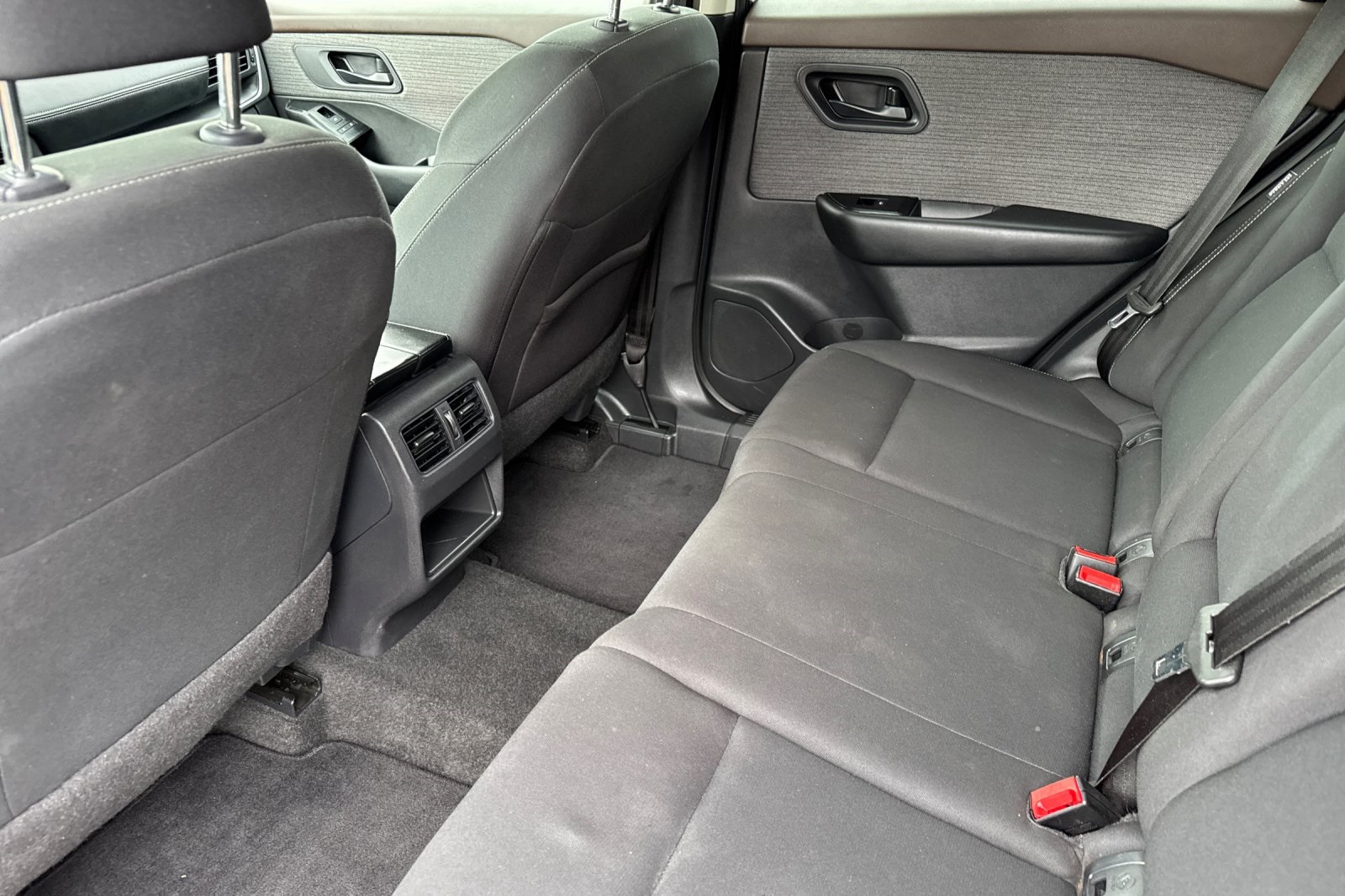 2023 Nissan Rogue S photo 11