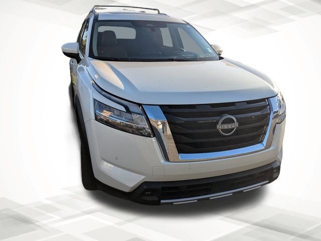 2023 Nissan Pathfinder Platinum photo 2