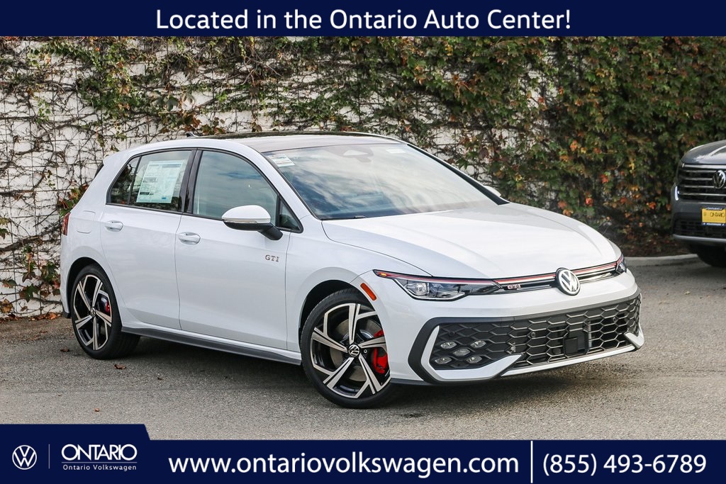 2026 Volkswagen Golf GTI SE's photo