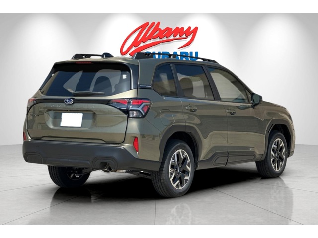 2025 Subaru Forester Premium photo 4