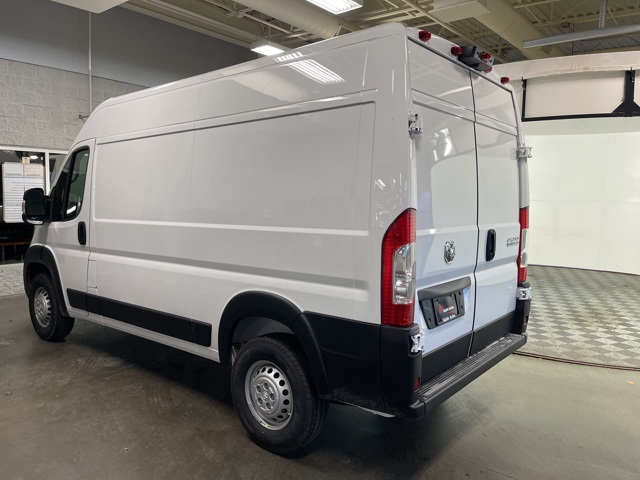 2025 Ram ProMaster 2500 photo 3