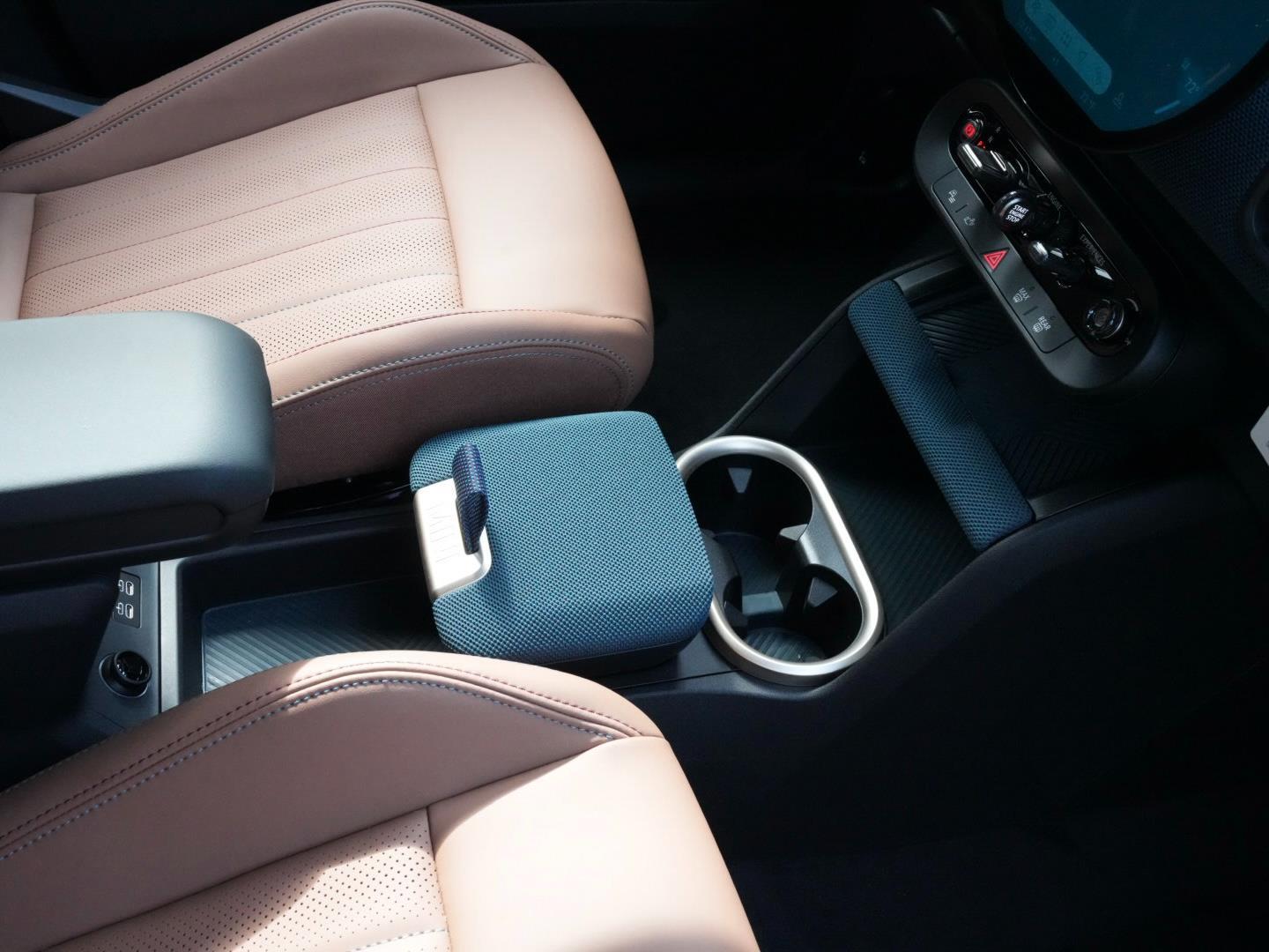 2026 Mini Countryman S ALL4 Iconic photo 4