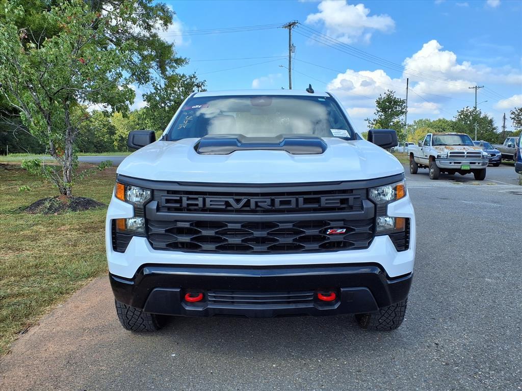 2024 Chevrolet Silverado 1500 Custom Trail Boss photo 2