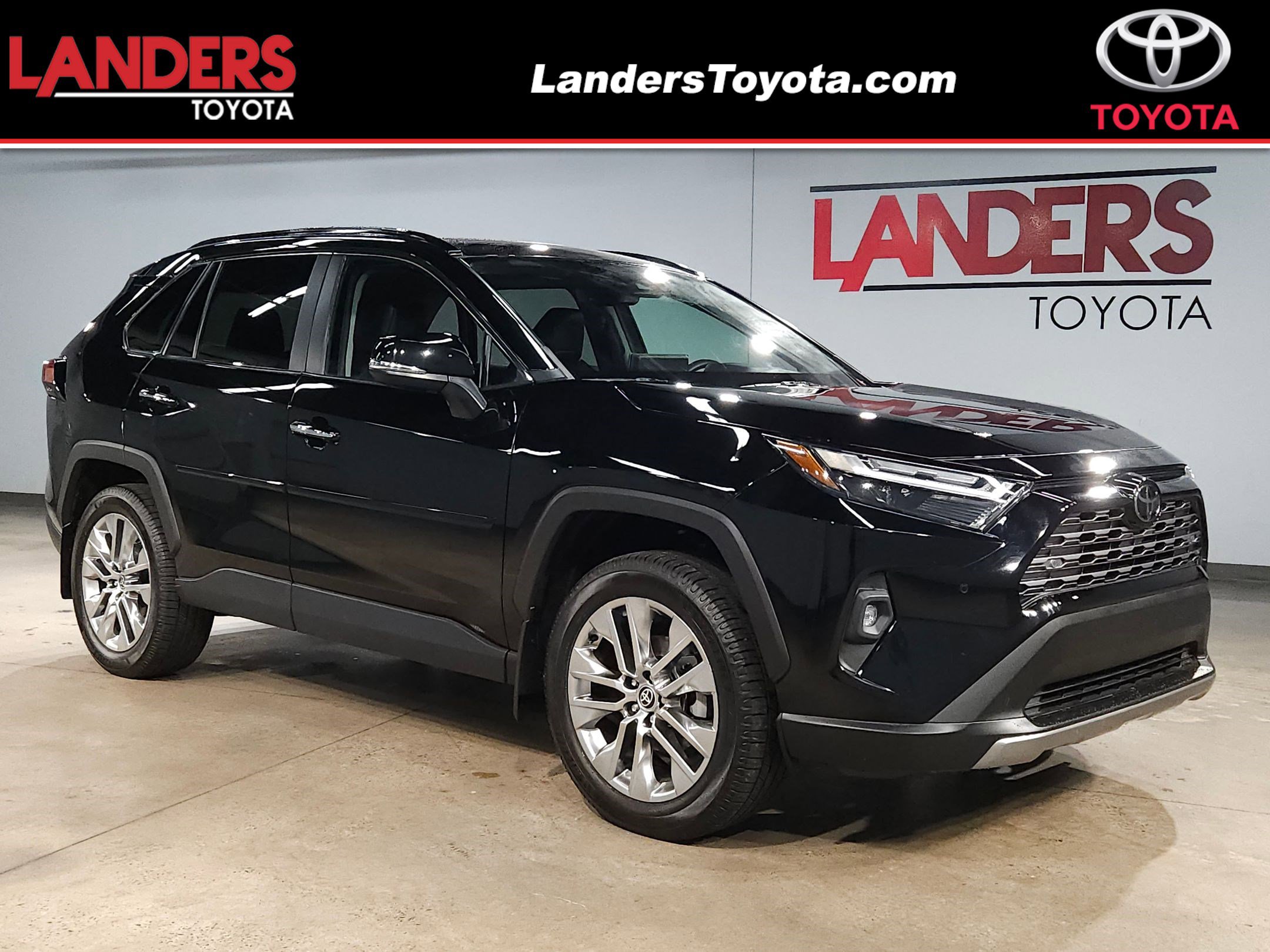 2022 Toyota RAV4 Limited's photo