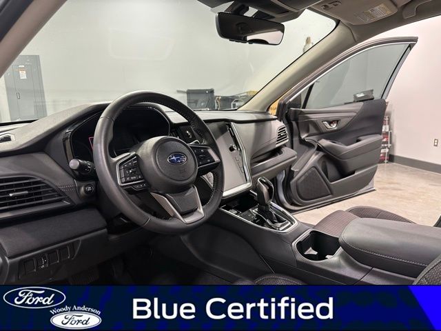 2025 Subaru Outback Premium photo 8