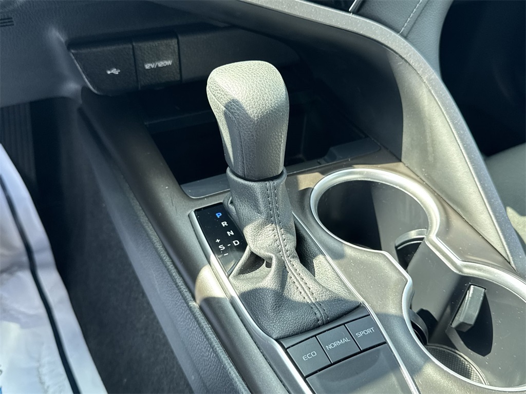2024 Toyota Camry LE photo 25