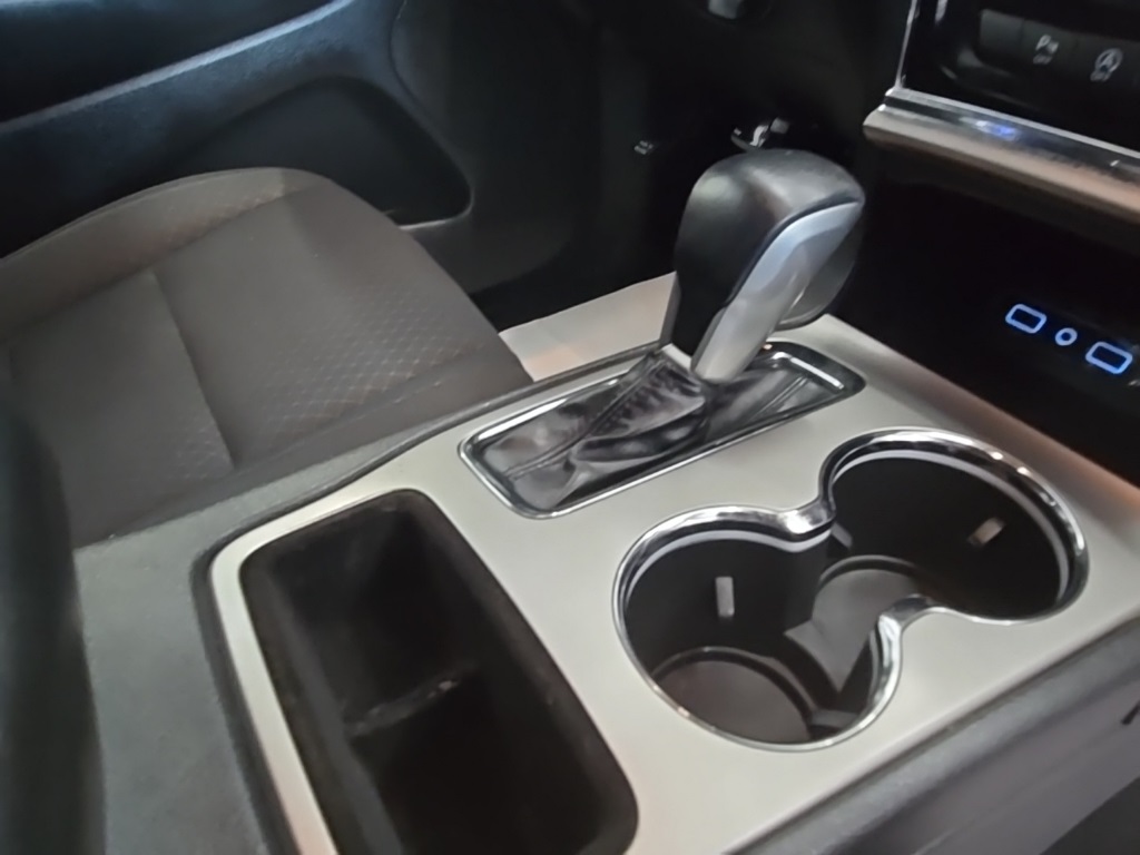2019 Jeep Grand Cherokee Laredo E photo 27