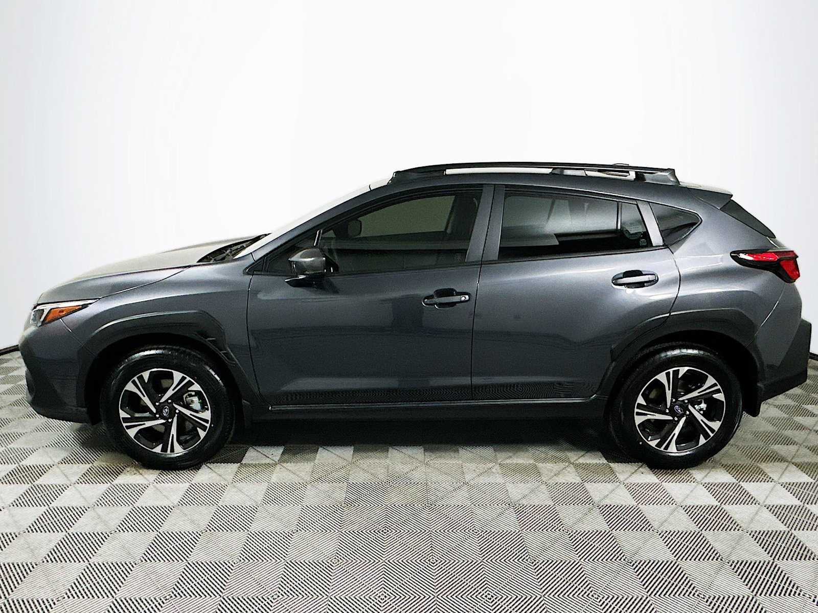 2025 Subaru Crosstrek Premium photo 4