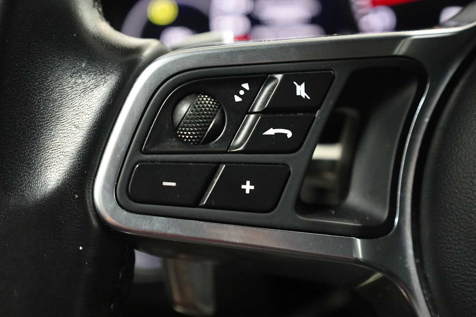 2020 Porsche Cayenne photo 21