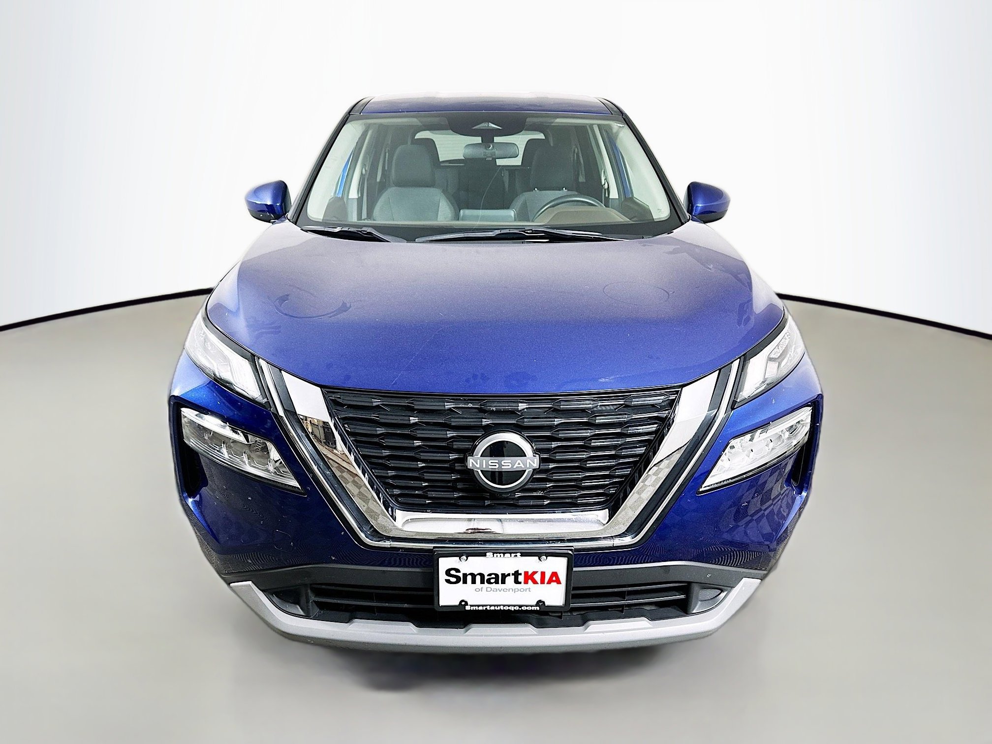 2023 Nissan Rogue SV photo 2
