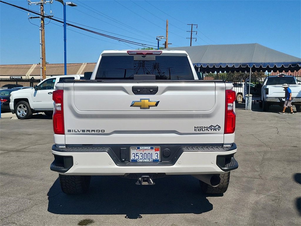 2022 Chevrolet Silverado 2500HD High Country photo 28