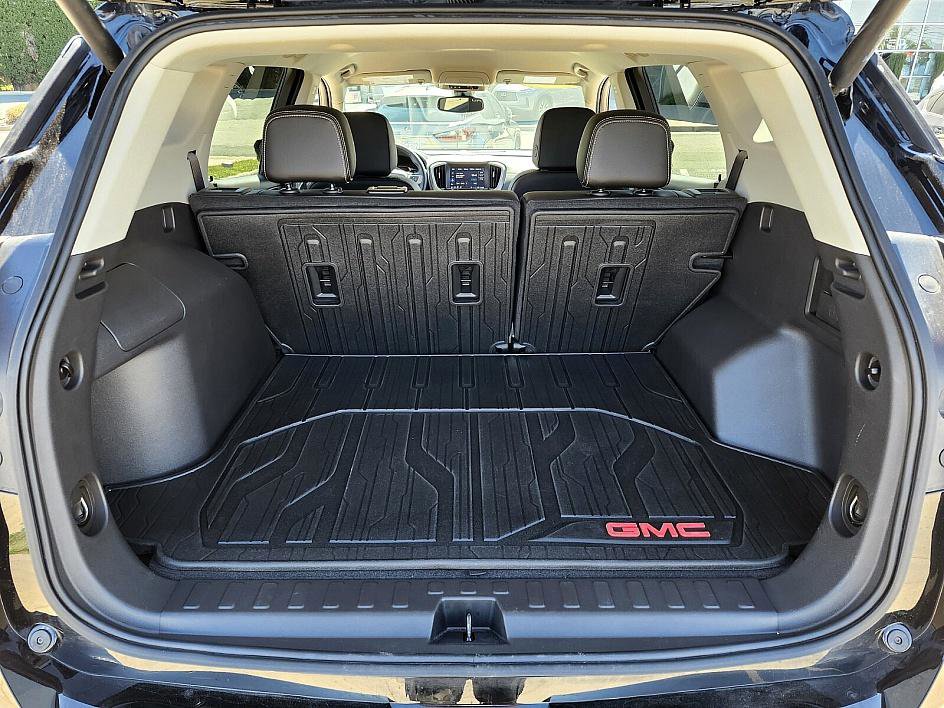 2024 Gmc Terrain Denali photo 14