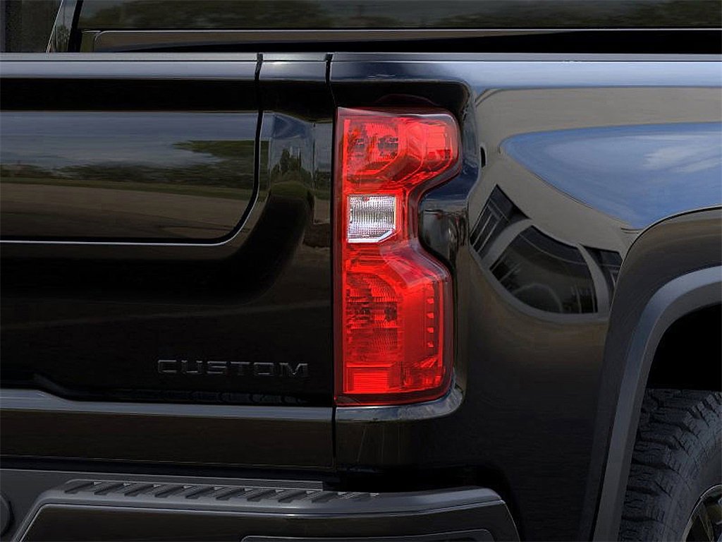 2026 Chevrolet Silverado 2500HD Custom photo 11