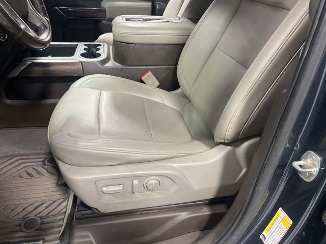 2021 Chevrolet Silverado 1500 RST photo 7
