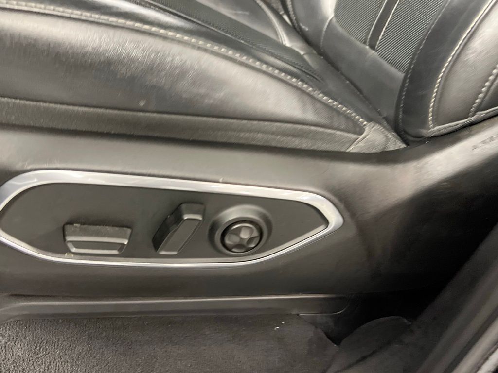 2023 Jeep Wagoneer L Base photo 19