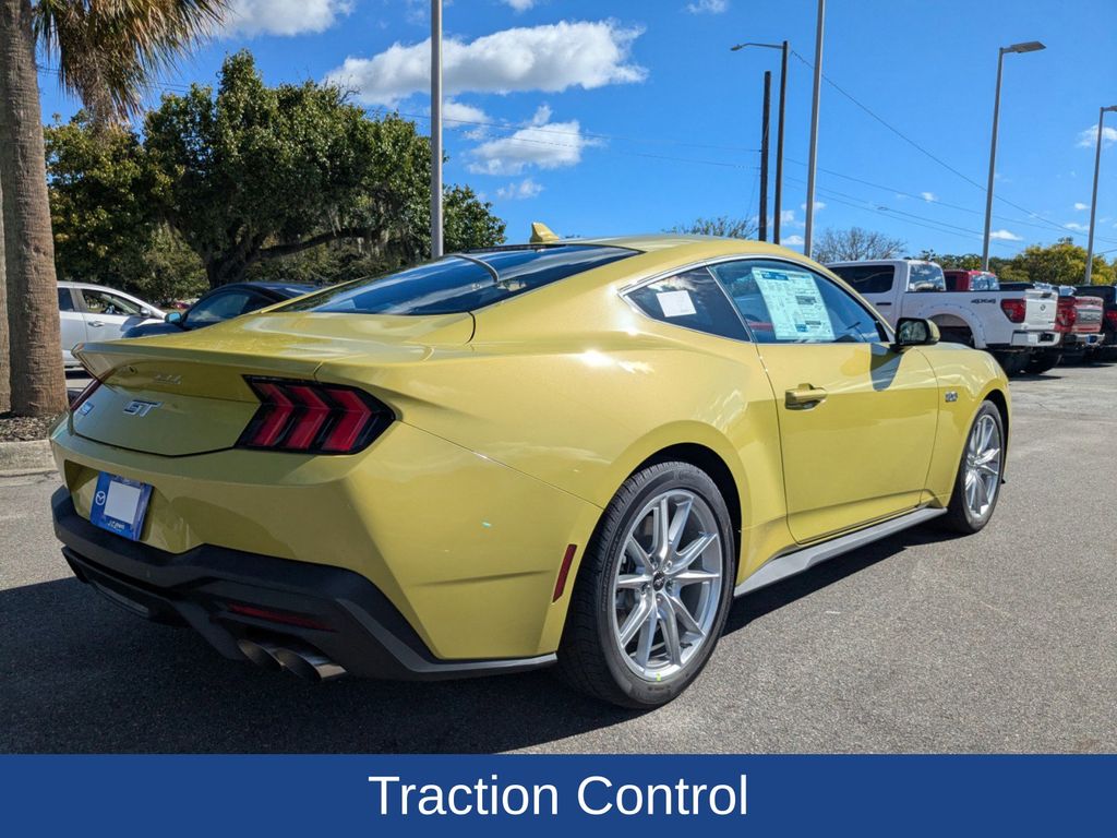 2025 Ford Mustang GT Premium photo 4