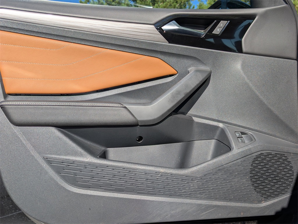 2023 Volkswagen Jetta 1.5T SEL photo 11