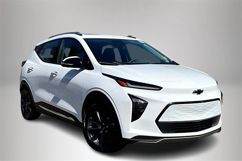 2022 Chevrolet Bolt EUV Premier's photo