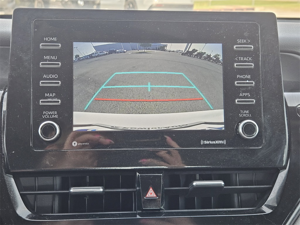 2022 Toyota Camry LE photo 14