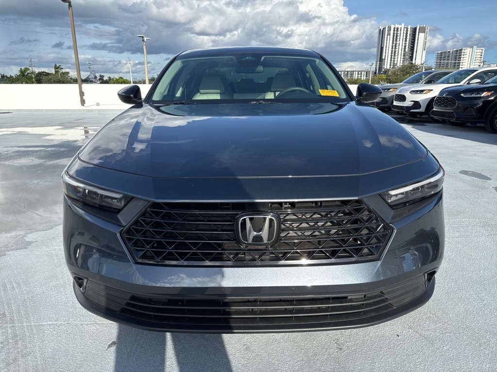 2025 Honda Accord SE photo 2