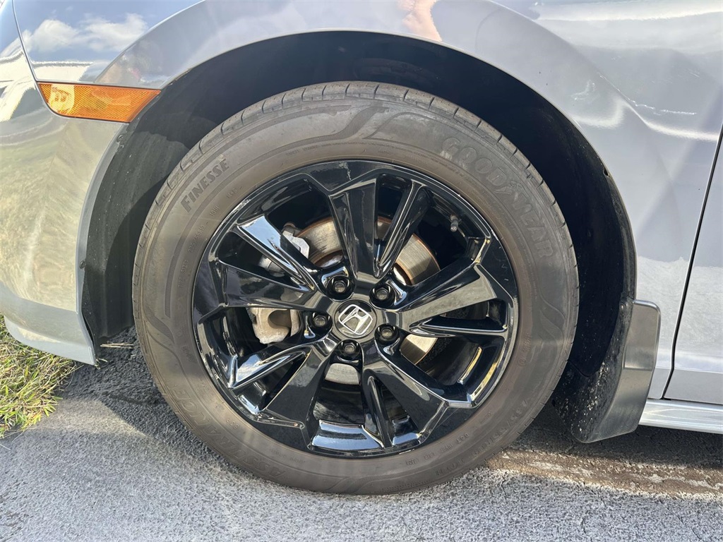 2023 Honda Odyssey Sport photo 4