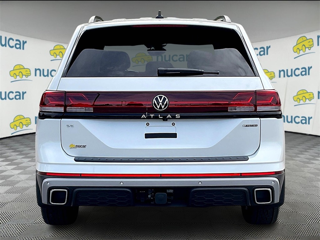 2026 Volkswagen Atlas Peak Edition SE photo 2