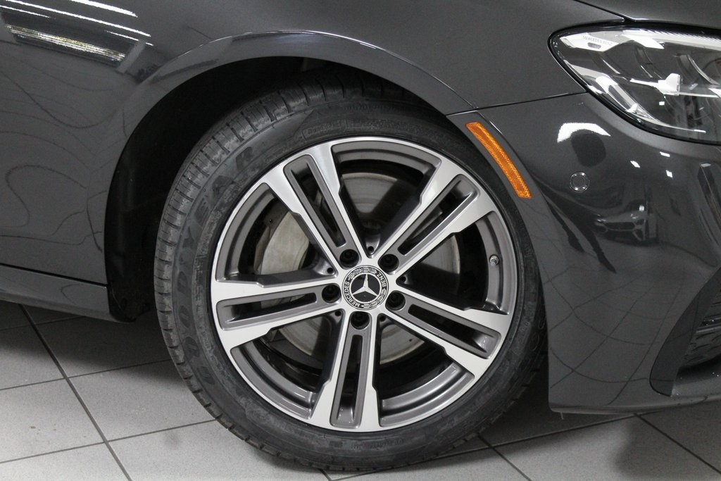2022 Mercedes Benz E 350 4MATIC photo 3