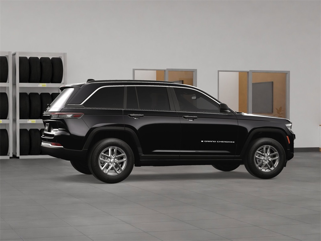 2025 Jeep Grand Cherokee Laredo X photo 6