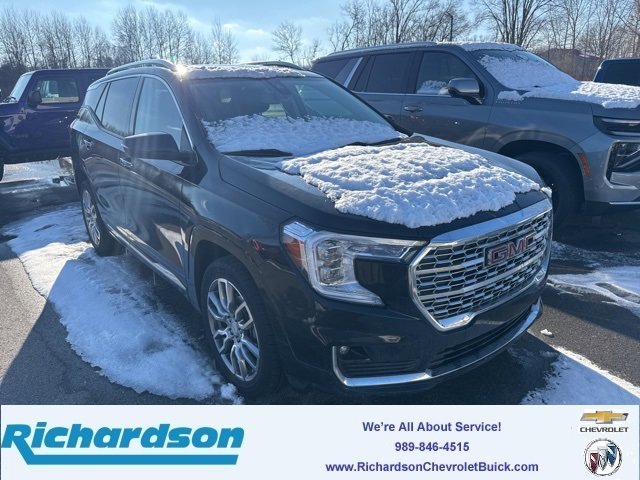 2023 GMC Terrain Denali's photo