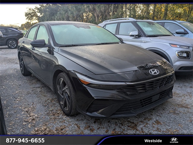 2024 Hyundai Elantra SEL's photo