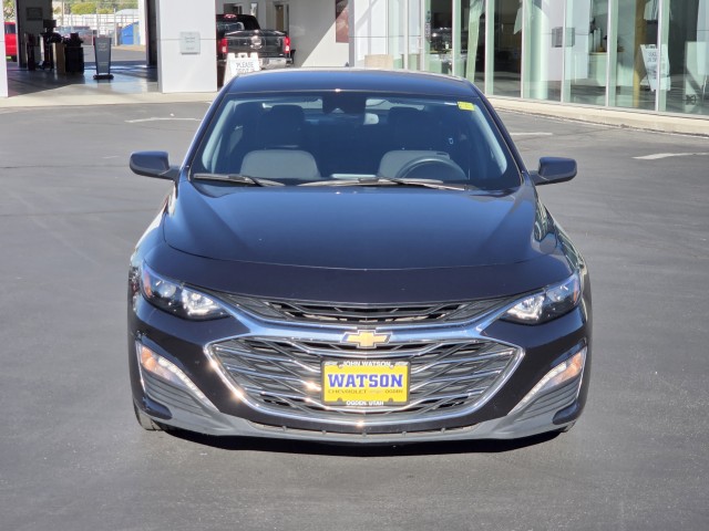 2023 Chevrolet Malibu 1LT photo 2